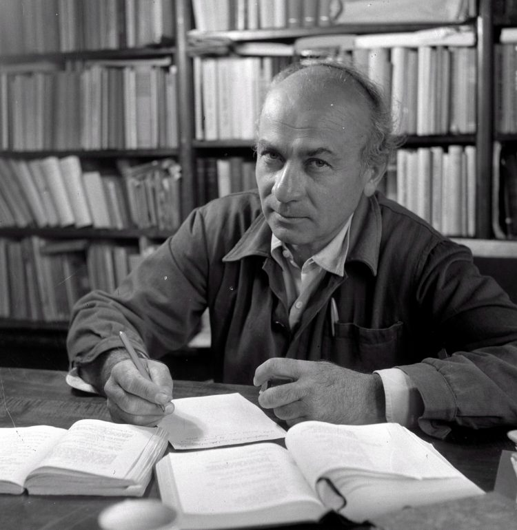 120 éve született ILLYÉS GYULA